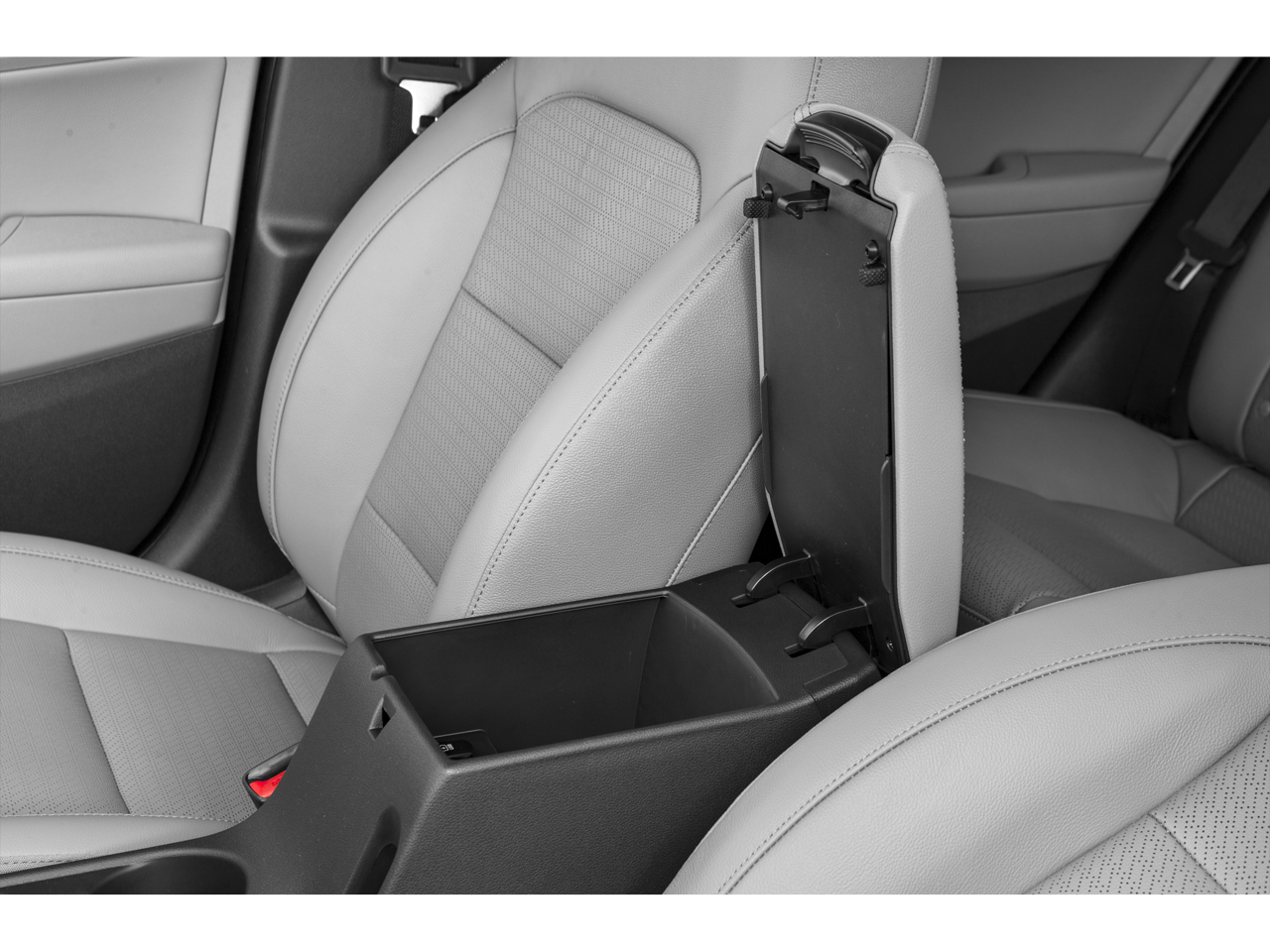 2019 Hyundai ELANTRA 4DR CAR