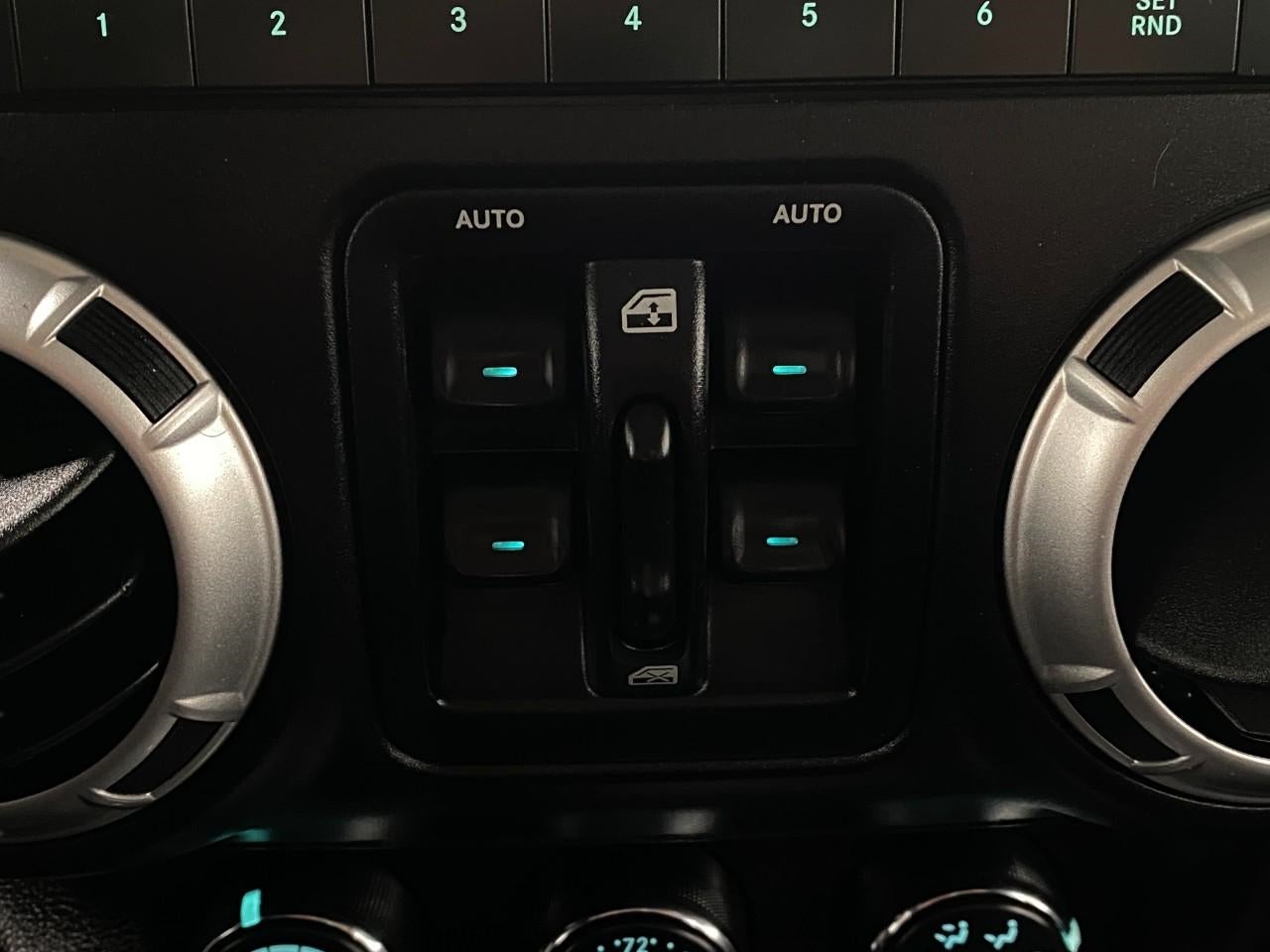 2015 Jeep Wrangler Unlimited 4WD 4dr Sahara