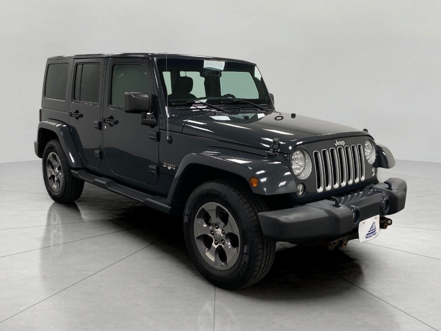 2016 Jeep Wrangler Unlimited 4WD 4dr Sahara