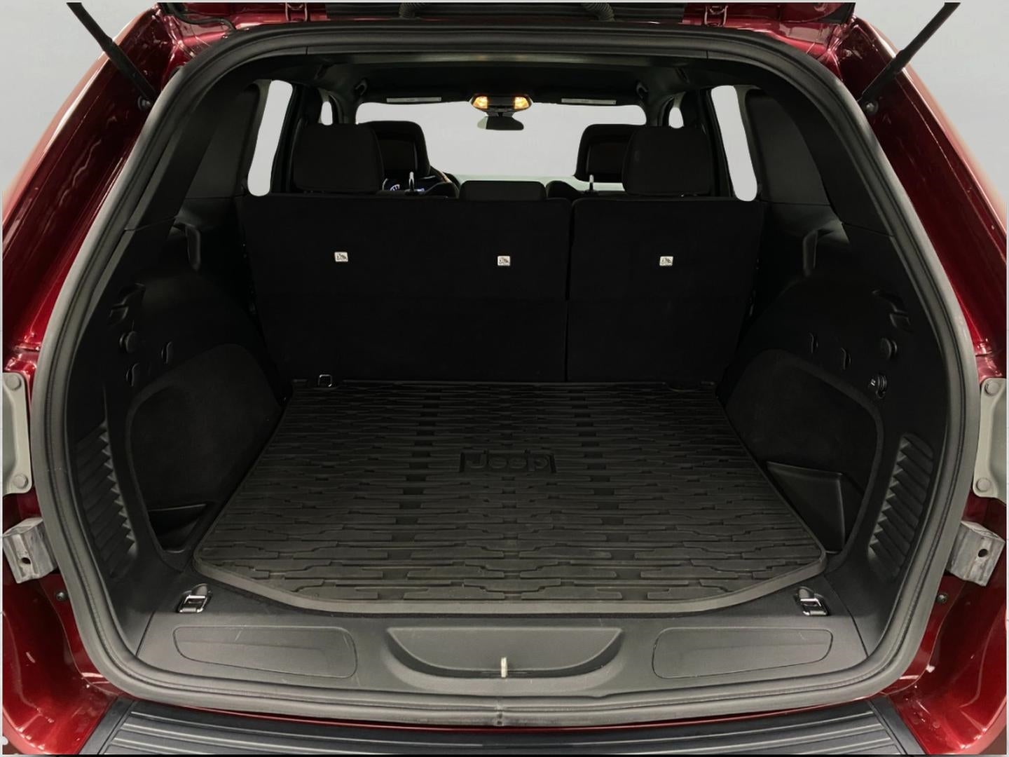 2018 Jeep Grand Cherokee Laredo E 4x4