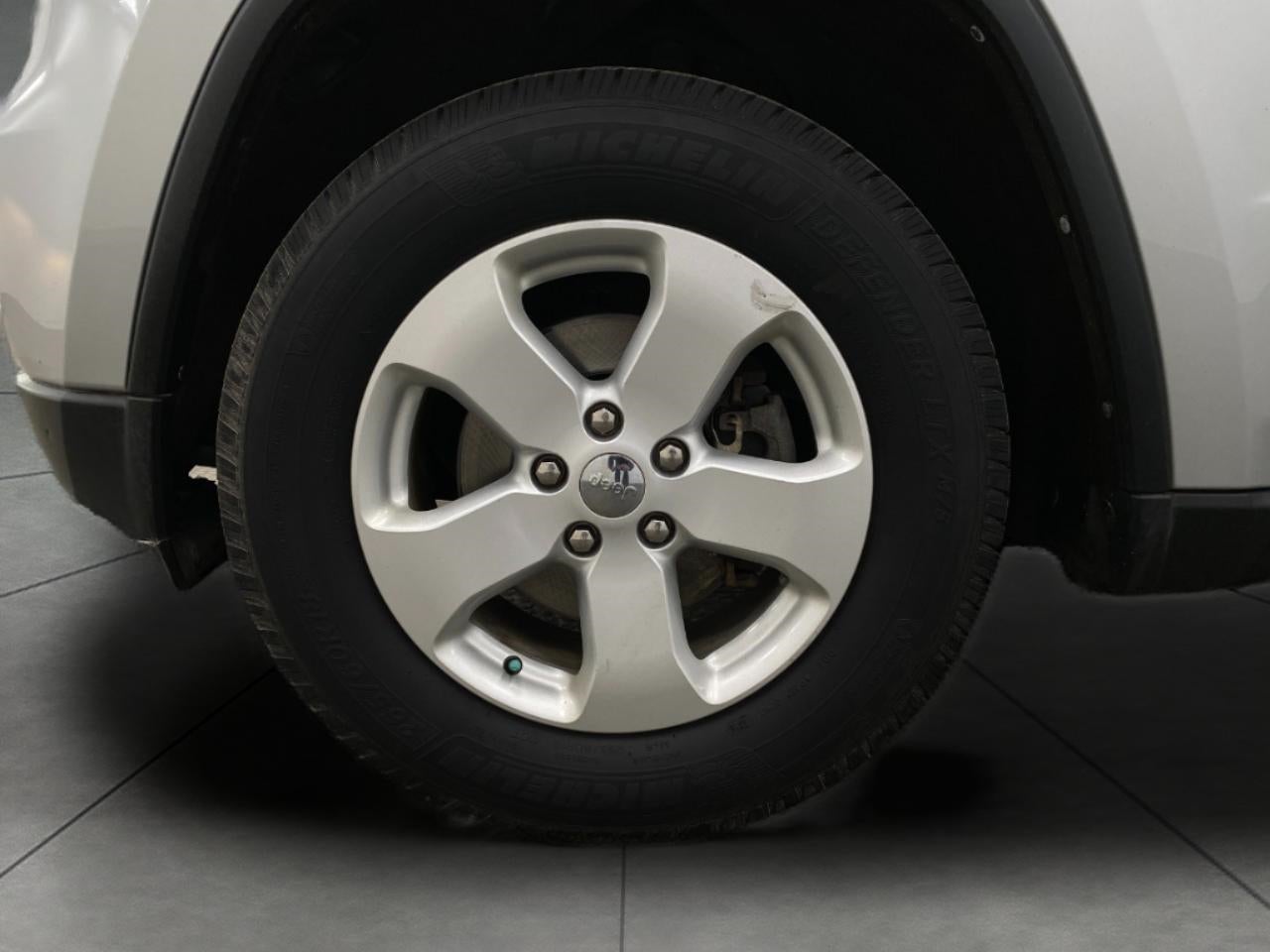 2013 Jeep Grand Cherokee 4WD 4dr Laredo