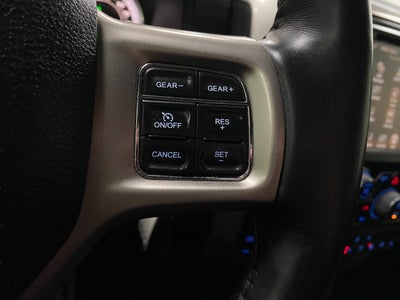 2017 RAM 1500 Laramie 4x4 Crew Cab 5'7 Box