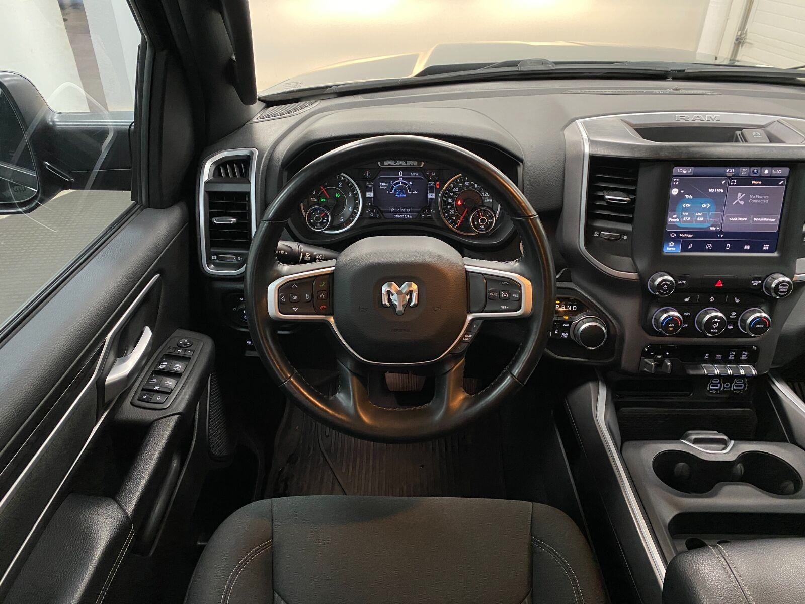 2023 RAM 1500 Lone Star 4x4 Crew Cab 5'7 Box