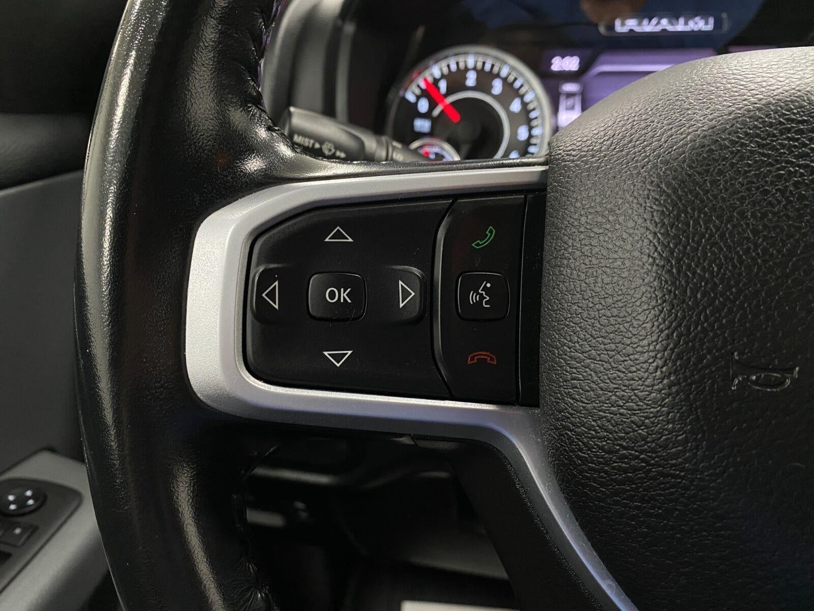 2022 RAM 1500 Big Horn 4x4 Crew Cab 5'7 Box