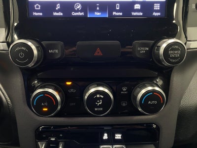2022 RAM 1500 Big Horn 4x4 Crew Cab 5'7 Box