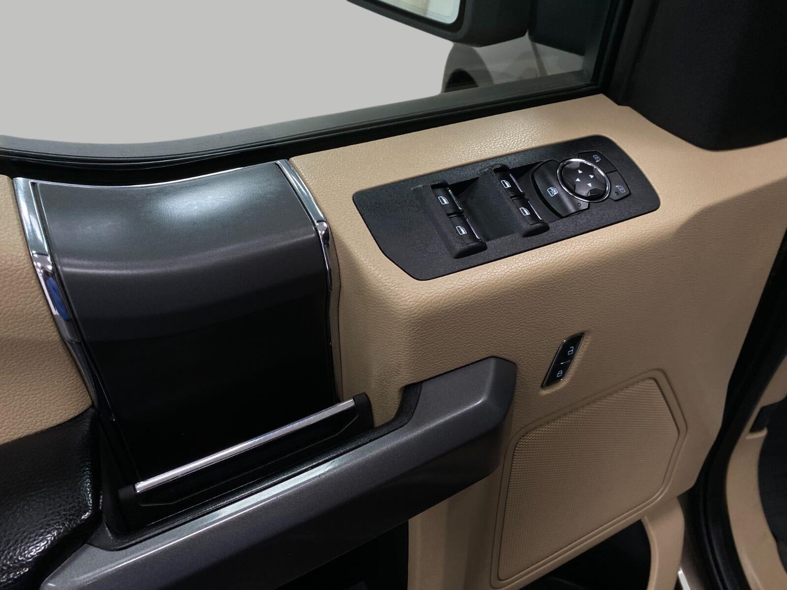 2016 Ford F-150 4WD SuperCrew 145 XLT