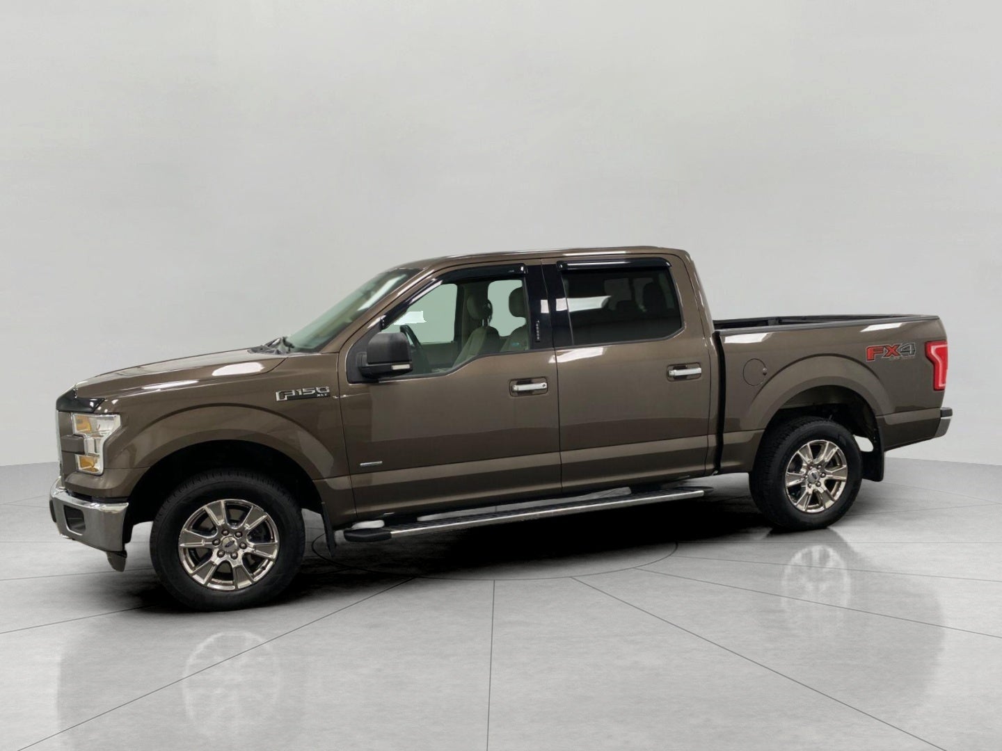 2016 Ford F-150 4WD SuperCrew 145 XLT