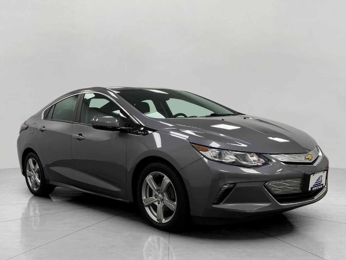 2018 Chevrolet Volt LT's photo