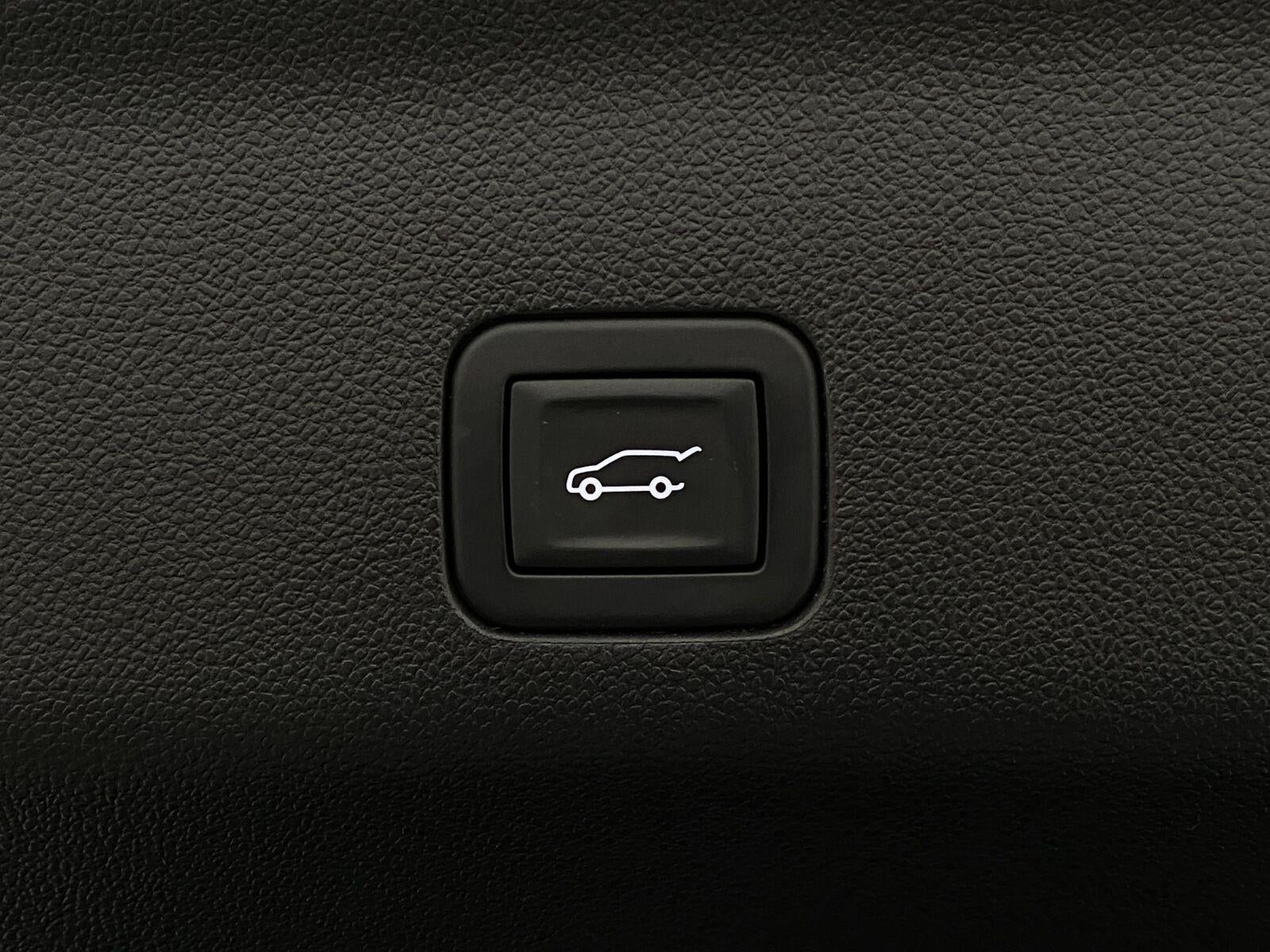 2025 Chevrolet Tahoe 4WD 4dr High Country