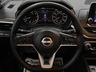 2025 Nissan Altima SV FWD