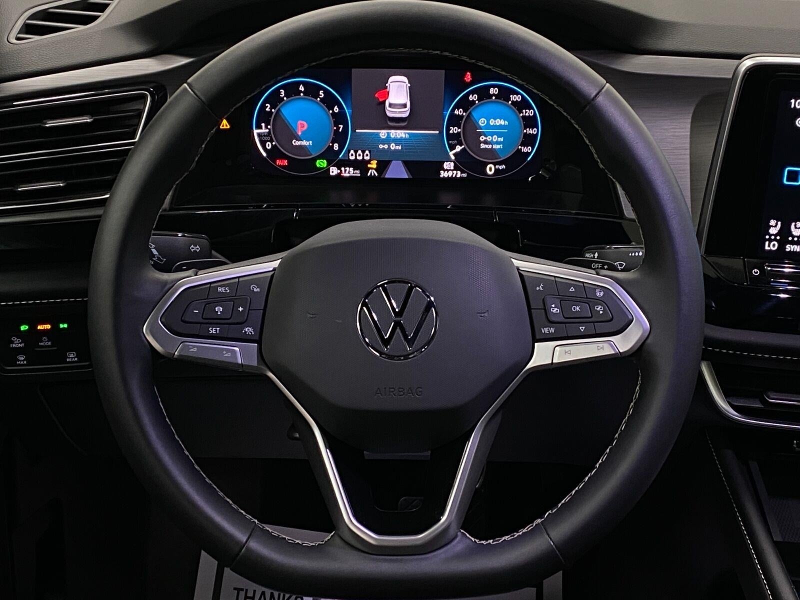 2024 Volkswagen Atlas Cross Sport 2.0T SE w/Technology 4MOTION