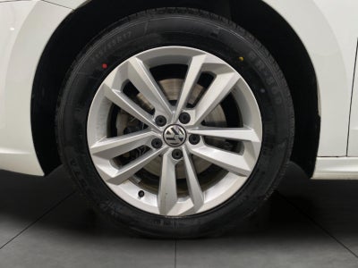 2020 Volkswagen Passat 2.0T SE Auto