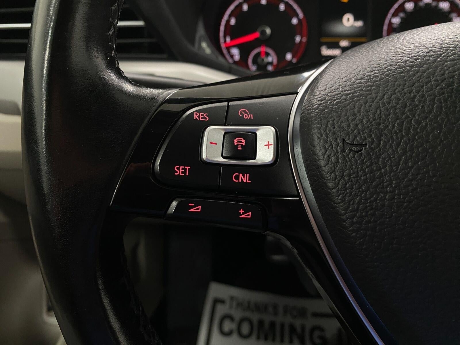 2020 Volkswagen Passat 2.0T SE Auto