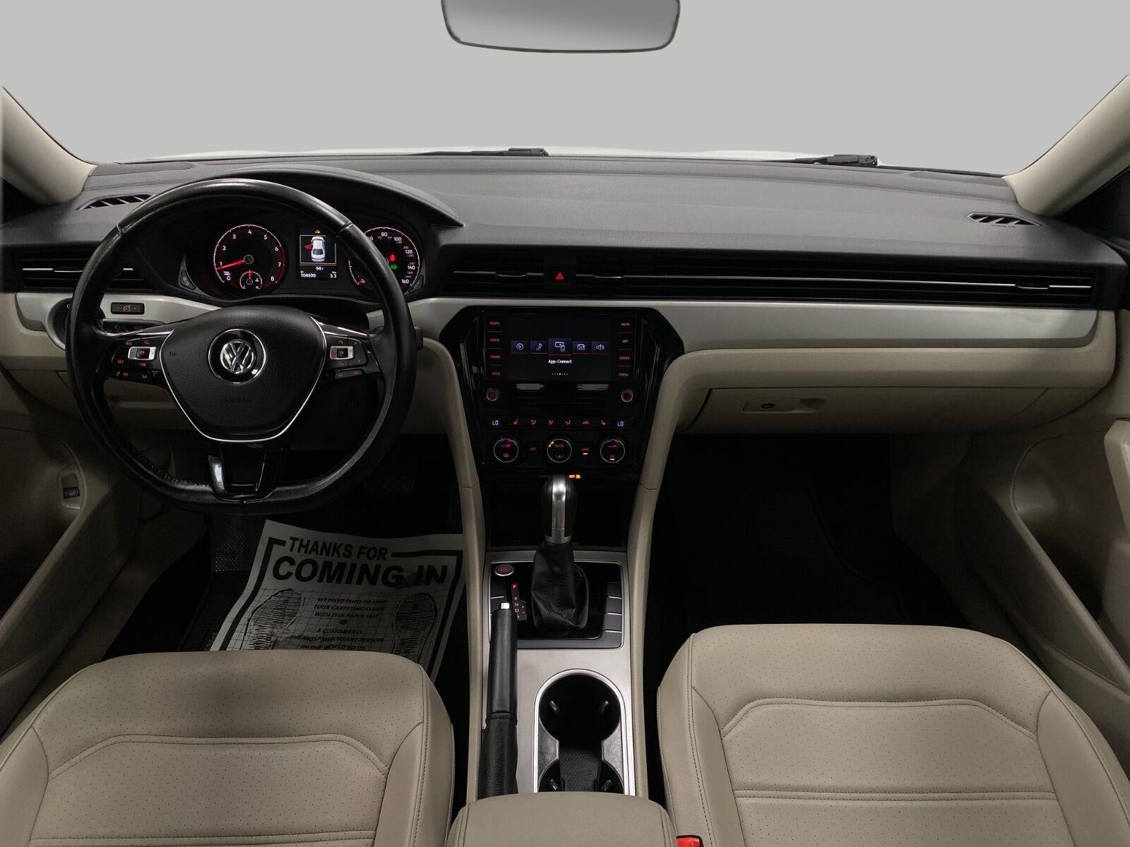2020 Volkswagen Passat 2.0T SE Auto