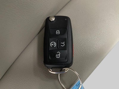 2020 Volkswagen Passat 2.0T SE Auto