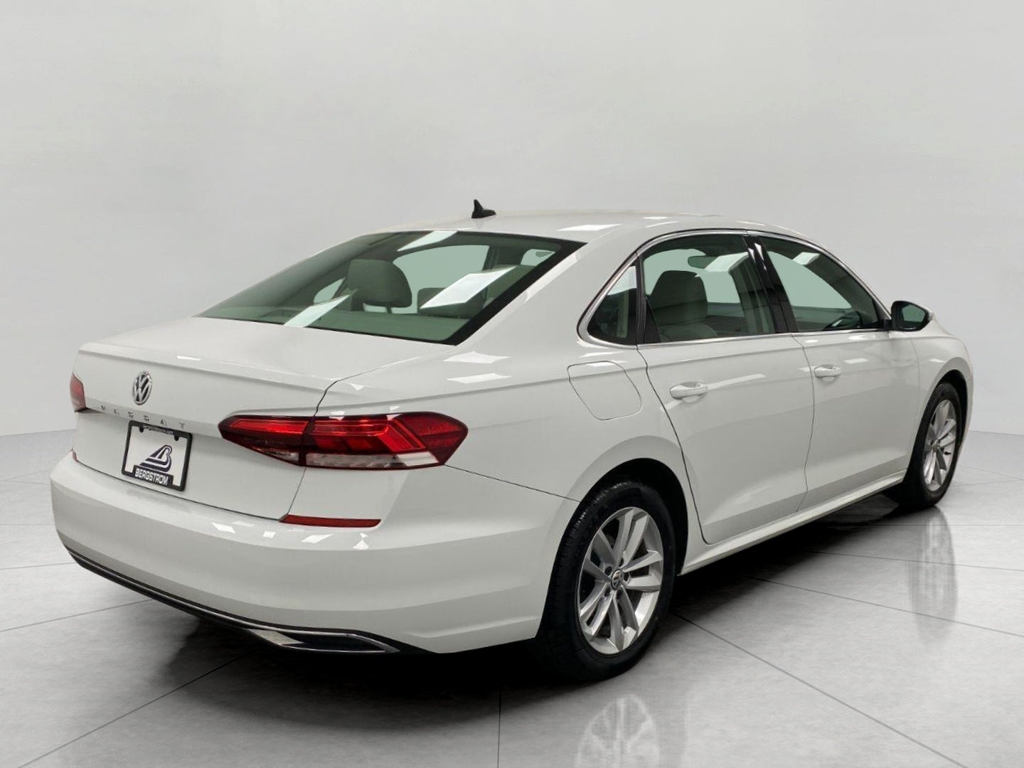 2020 Volkswagen Passat 2.0T SE Auto