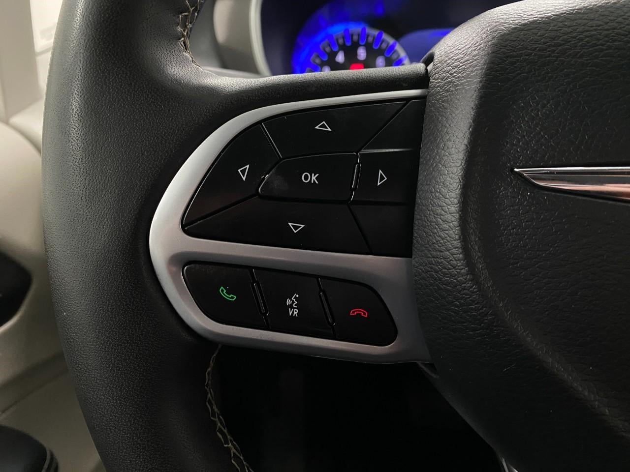 2024 Chrysler Pacifica Touring L FWD