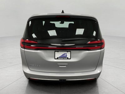 2024 Chrysler Pacifica Touring L FWD