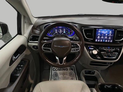 2019 Chrysler Pacifica Touring L FWD