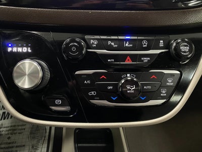 2019 Chrysler Pacifica Touring L FWD