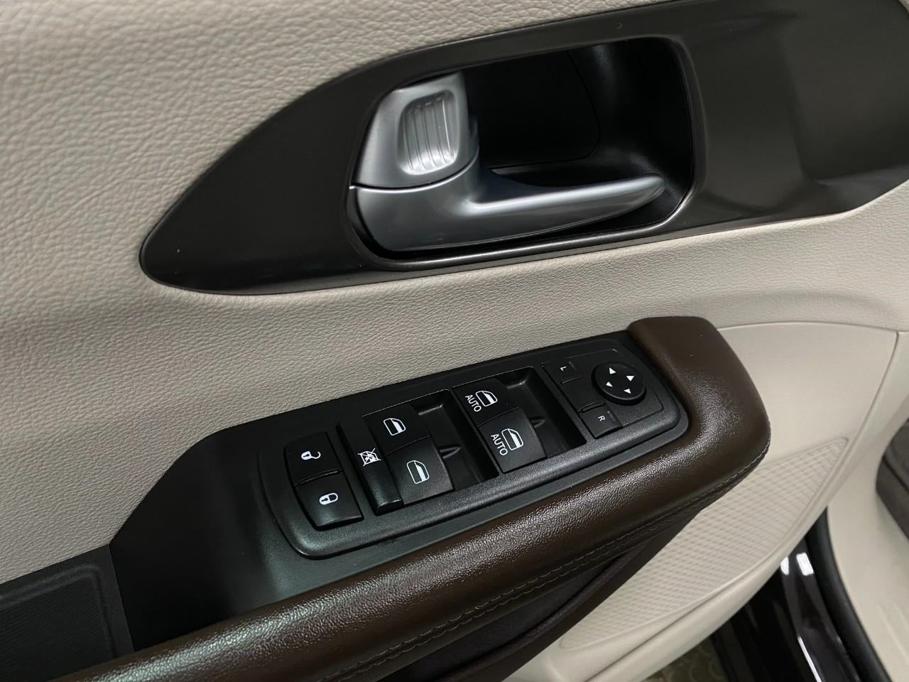 2019 Chrysler Pacifica Touring L FWD