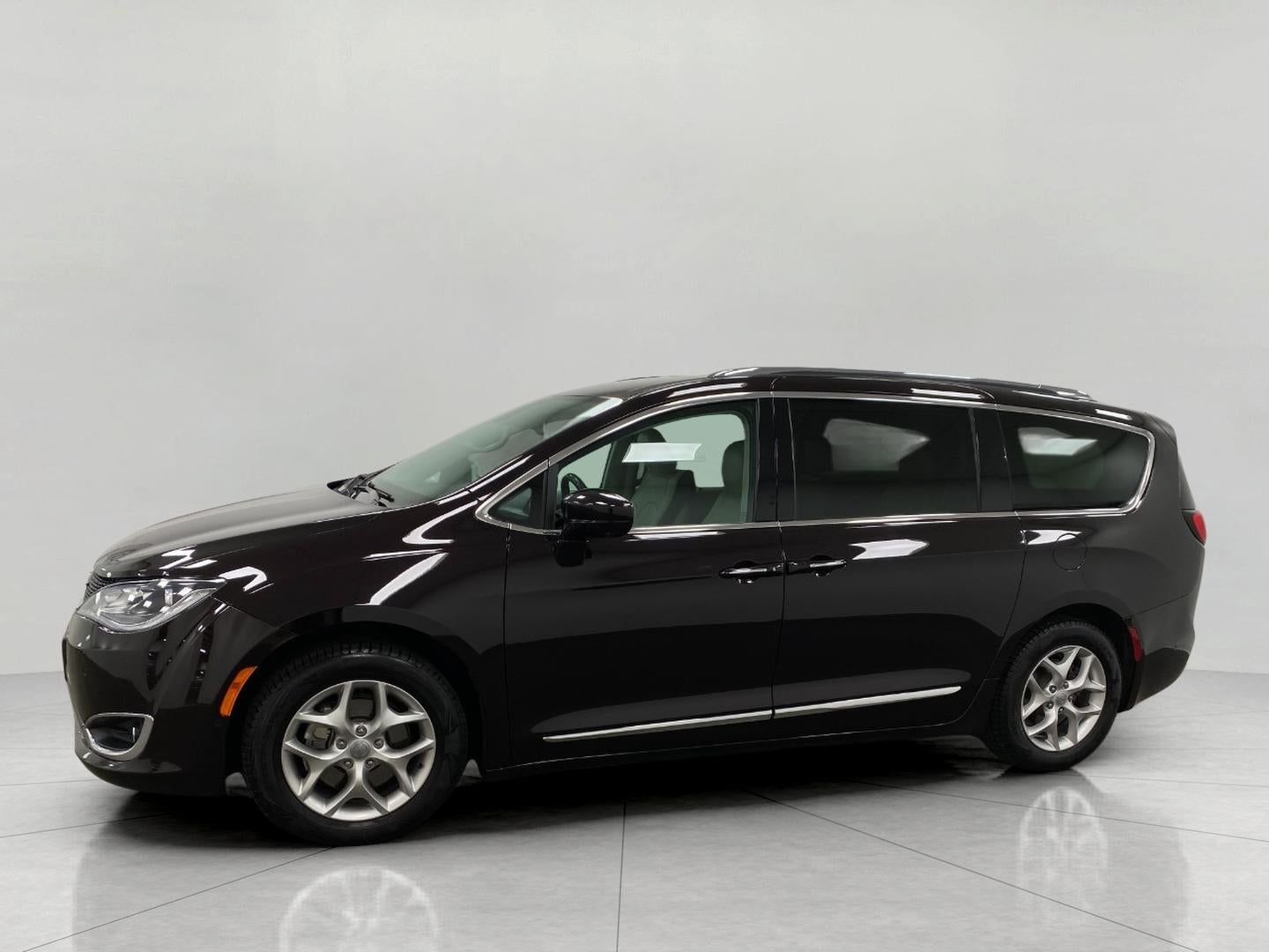 2019 Chrysler Pacifica Touring L FWD