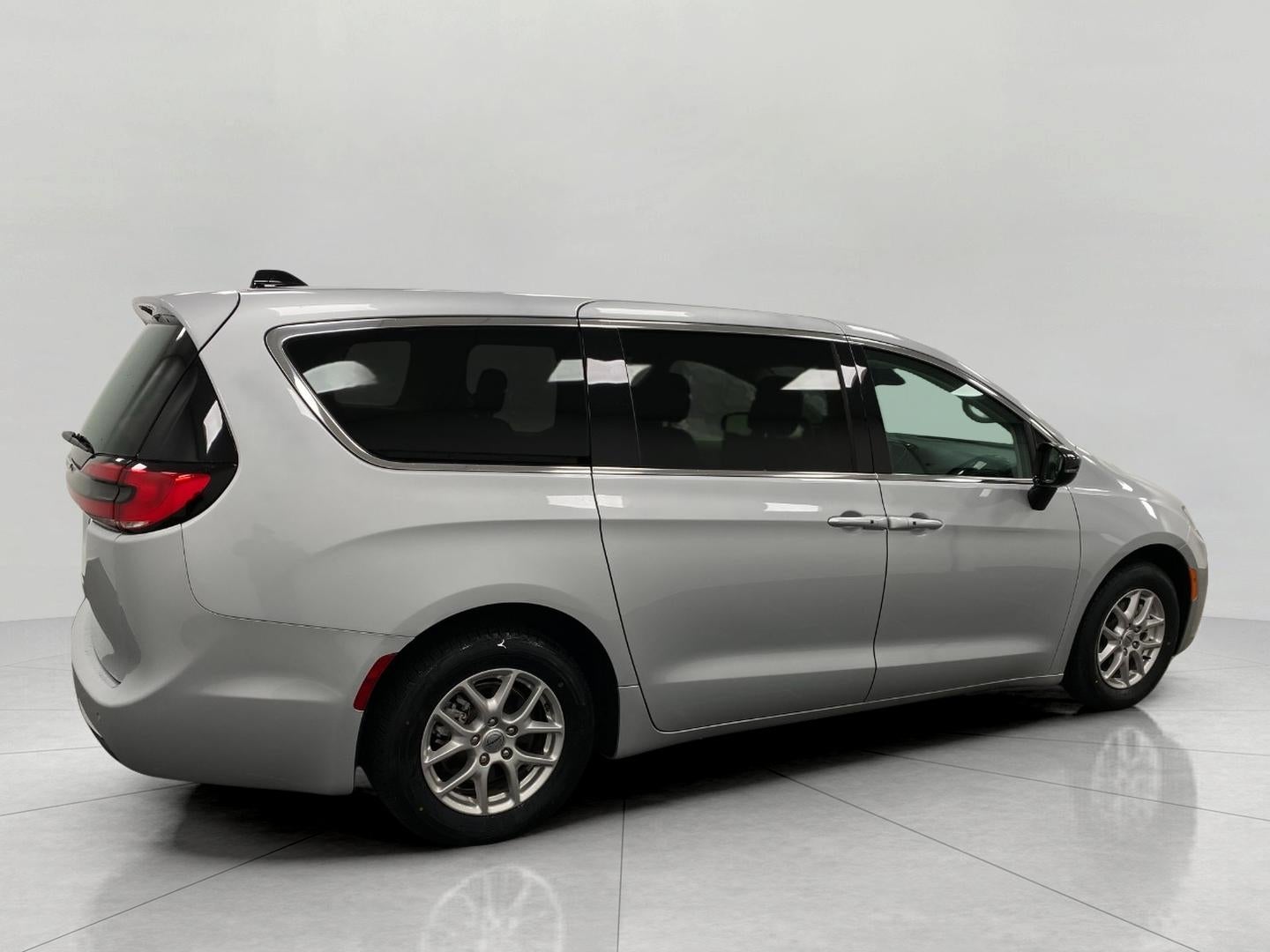 2024 Chrysler Pacifica Touring L FWD