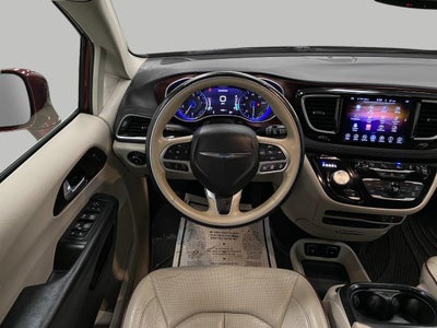 2017 Chrysler Pacifica Limited FWD