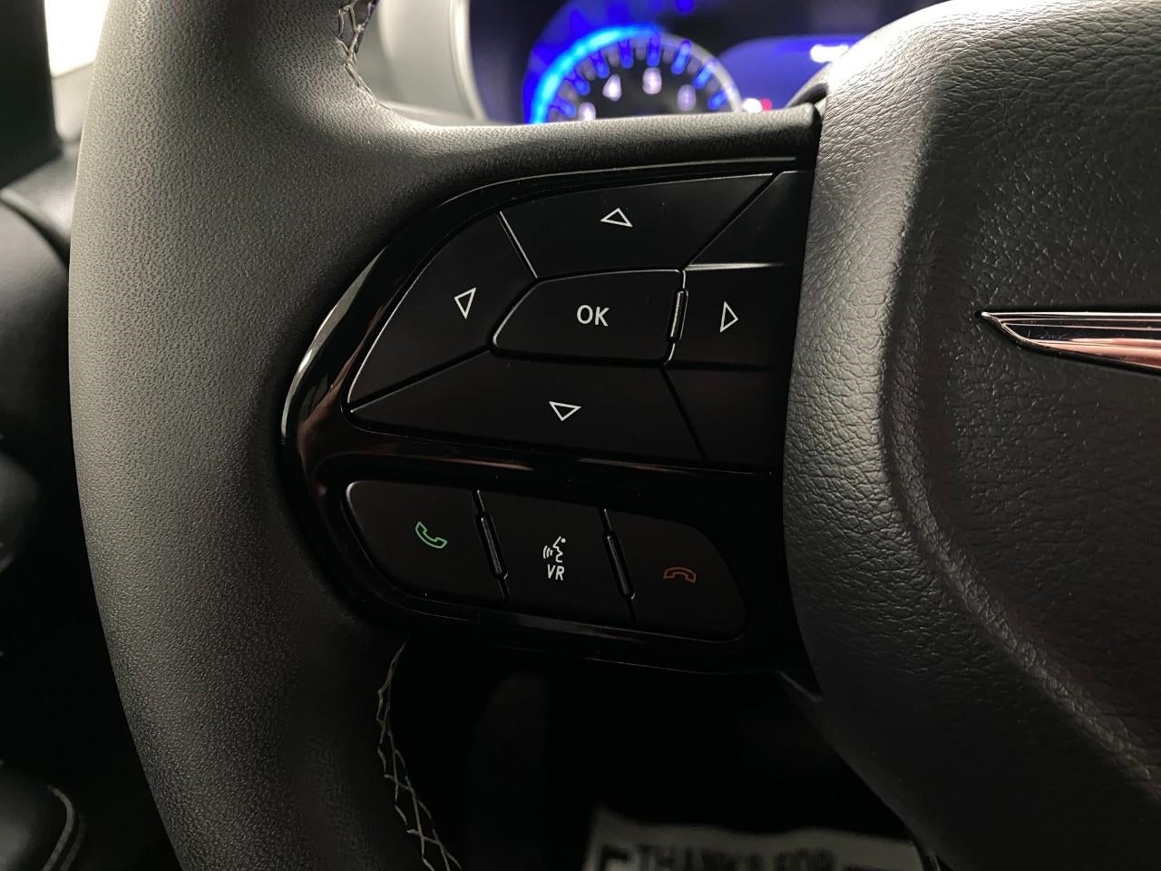 2025 Chrysler Pacifica Limited FWD