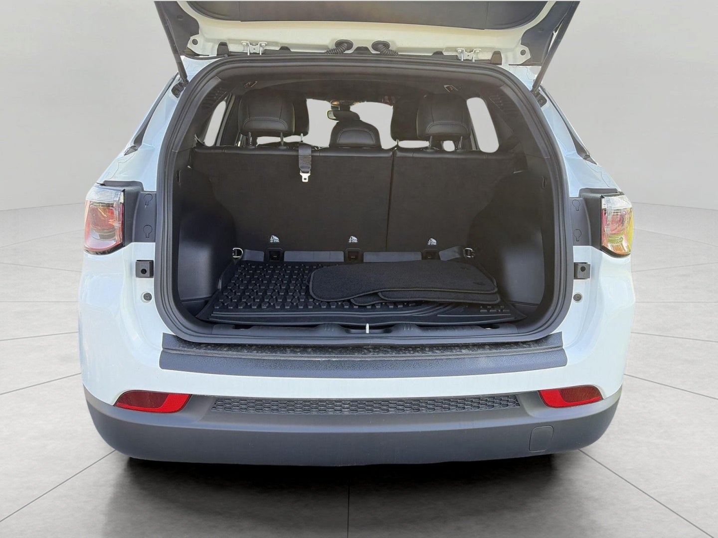 2023 Jeep Compass Latitude Lux 4x4
