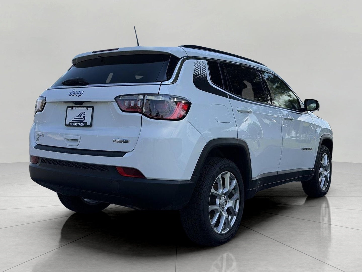 2023 Jeep Compass Latitude Lux 4x4