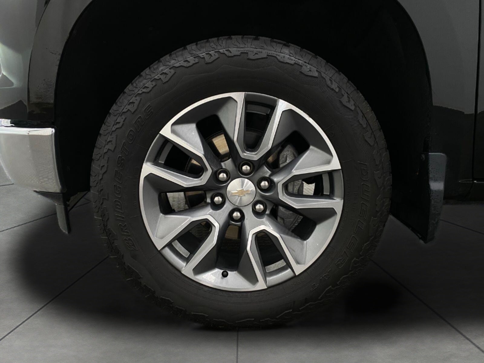 2024 Chevrolet SILVERADO 1500 LT