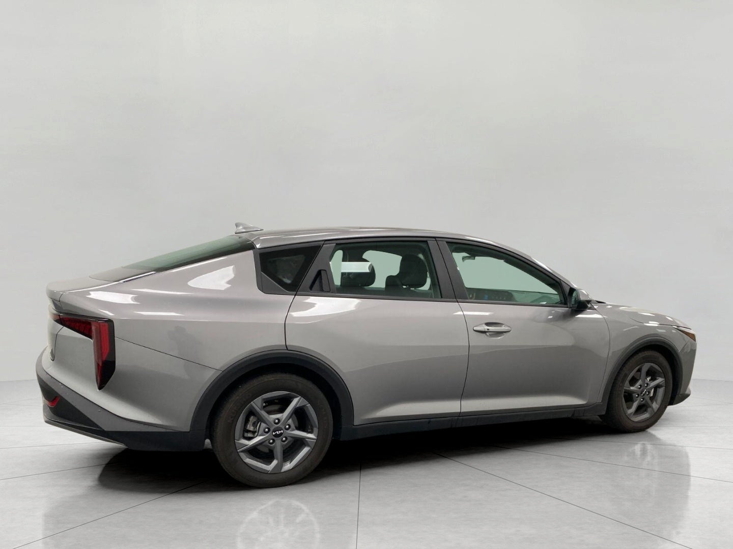2025 Kia K4 LXS FWD