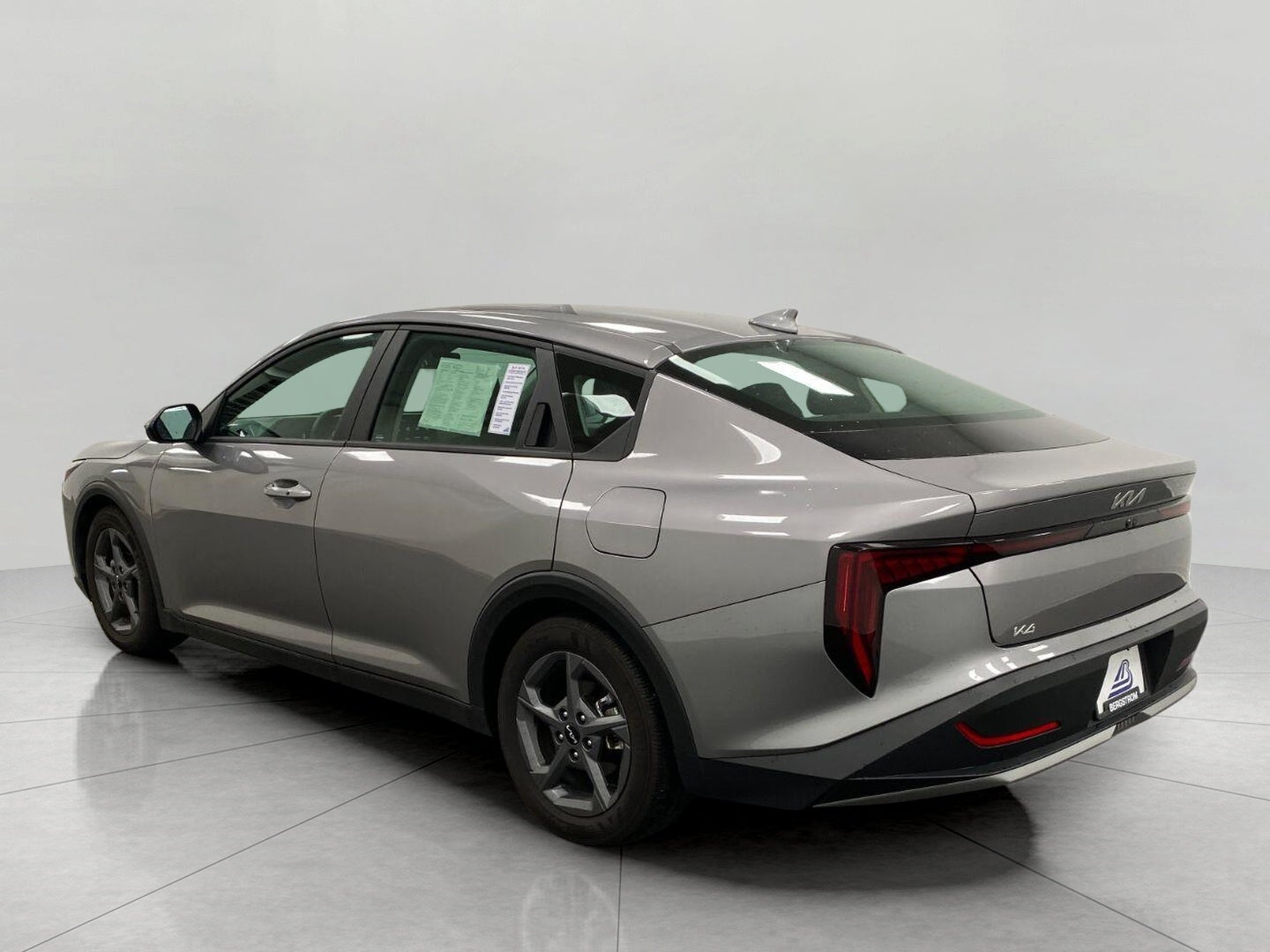 2025 Kia K4 LXS FWD