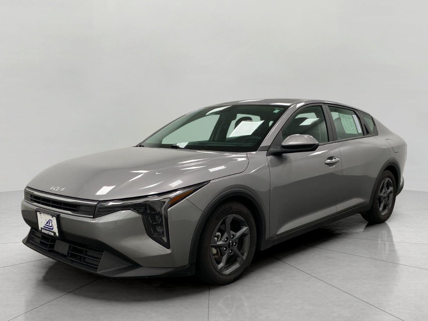 2025 Kia K4 LXS FWD