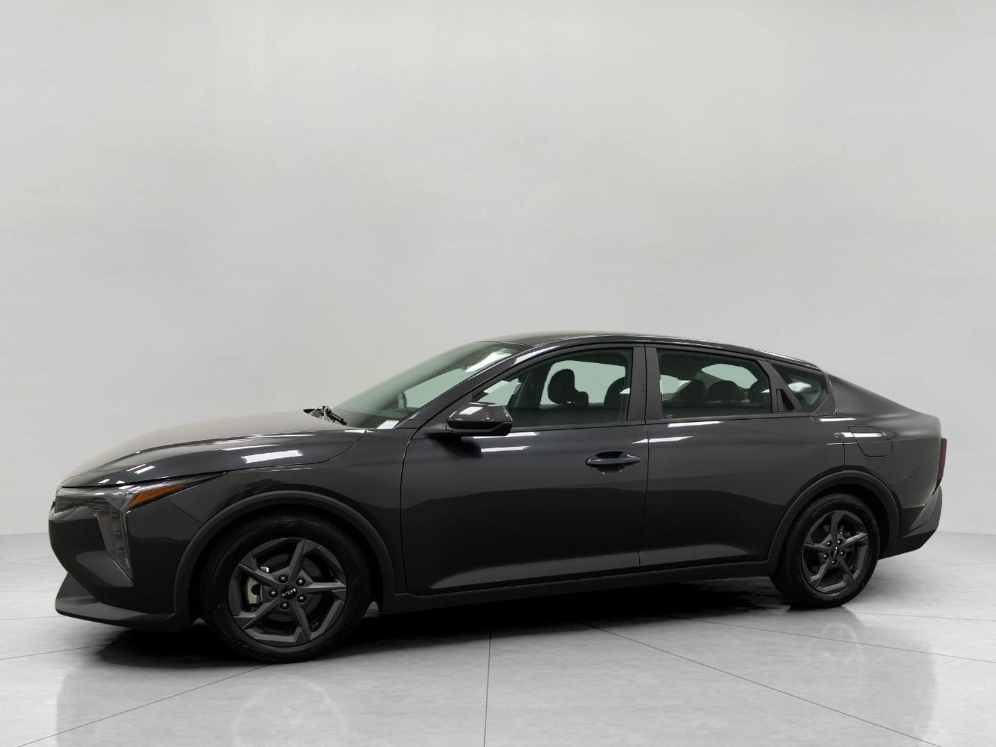 2025 Kia K4 LXS FWD
