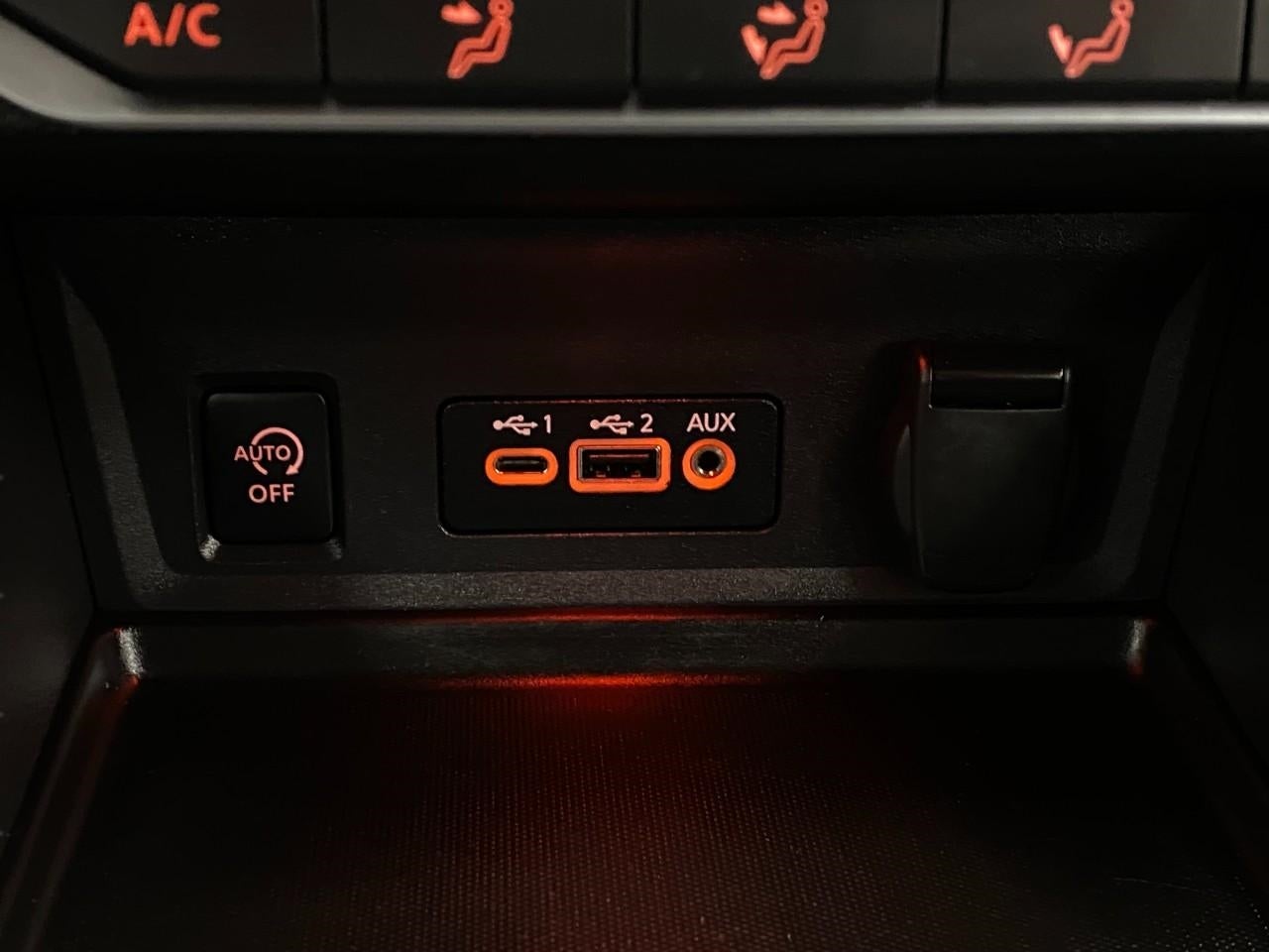 2025 Nissan Sentra SV CVT