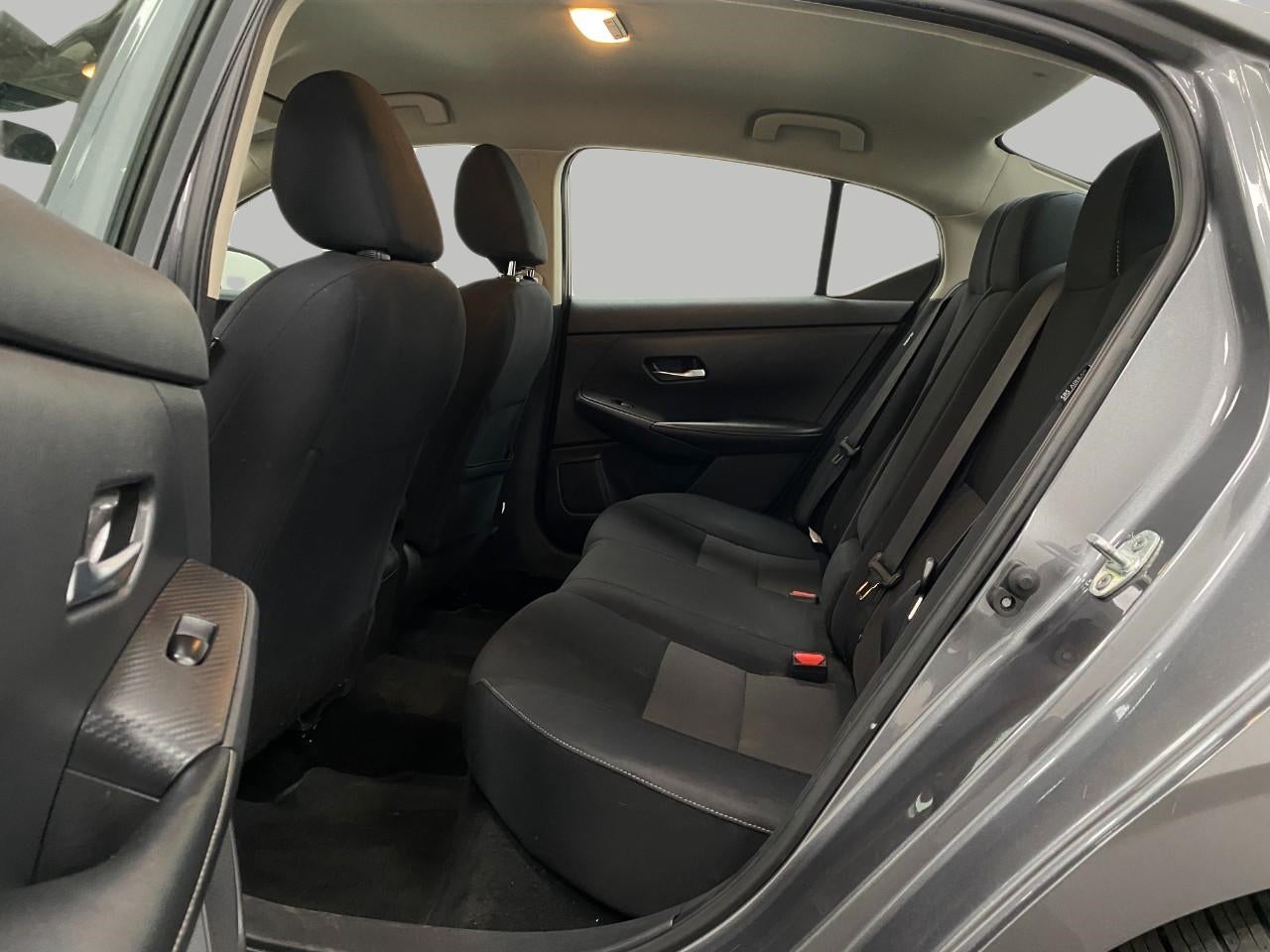 2022 Nissan Sentra SV CVT