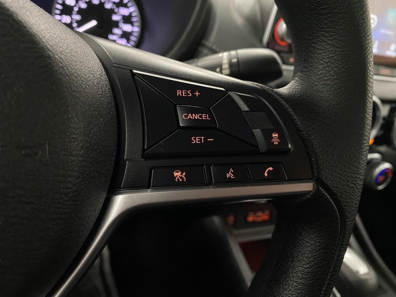 2025 Nissan Sentra SV CVT