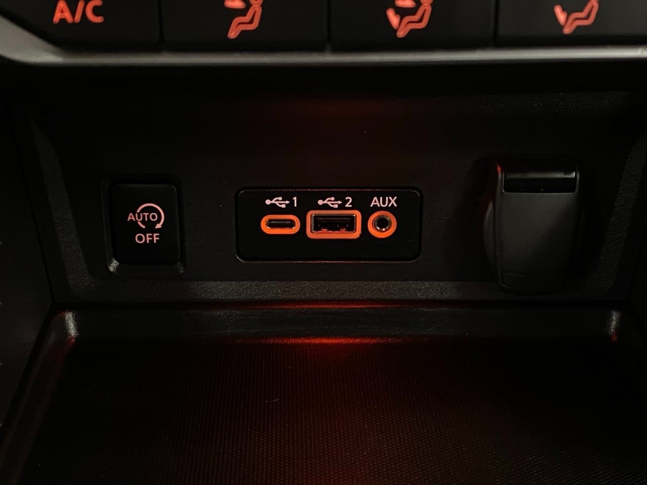 2025 Nissan Sentra SV CVT