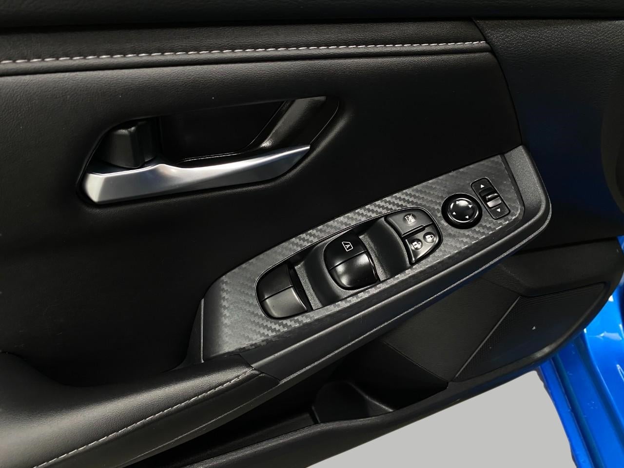 2025 Nissan Sentra SV CVT