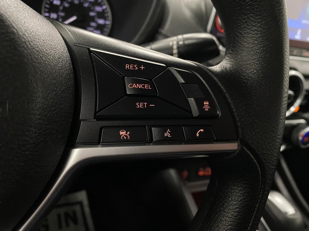 2025 Nissan Sentra SV CVT