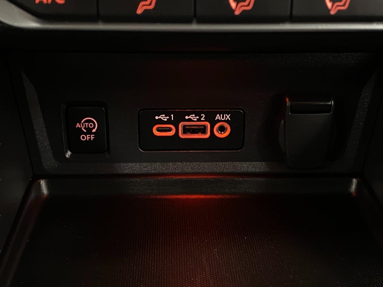 2025 Nissan Sentra SV CVT