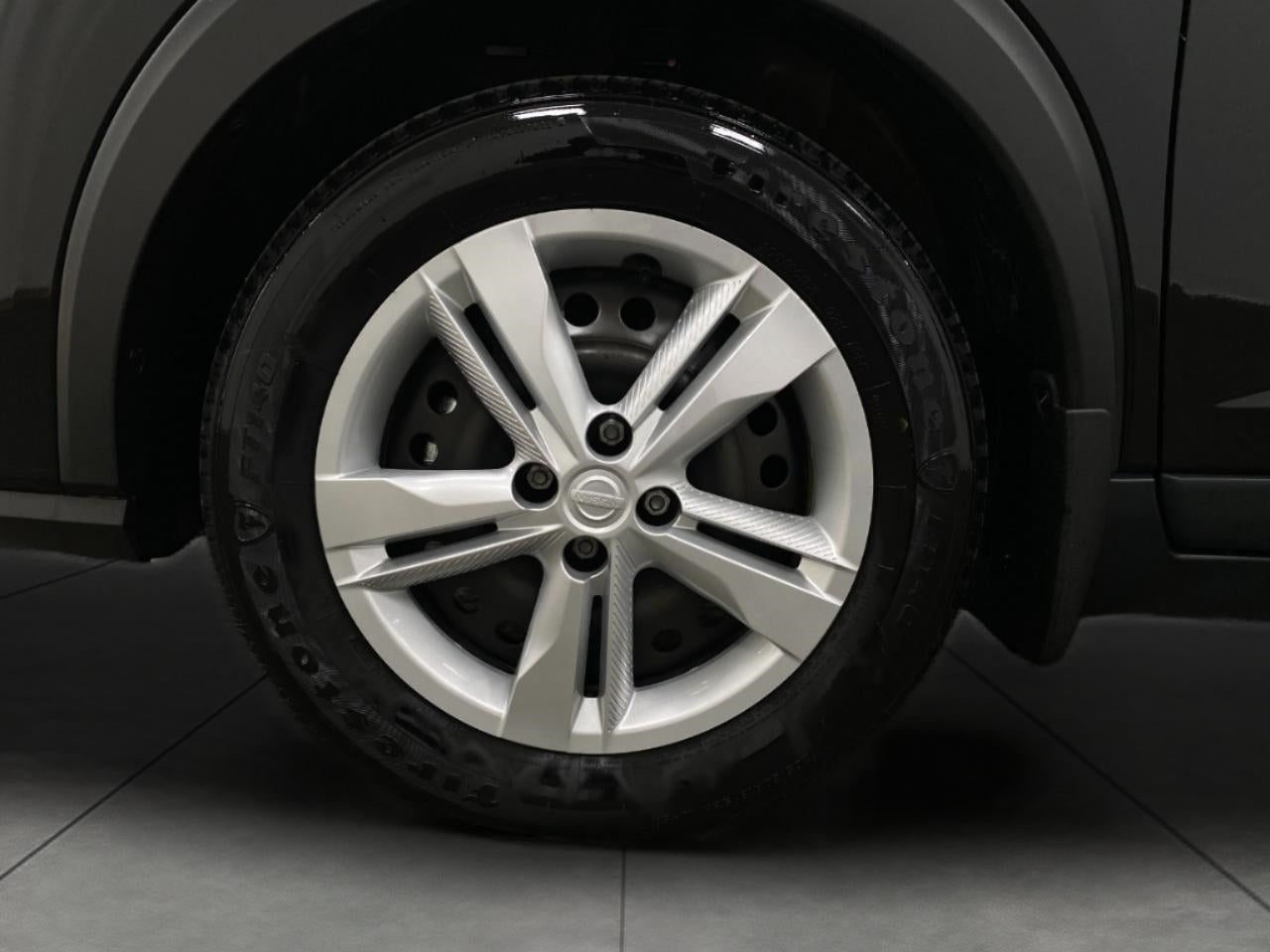 2023 Nissan Kicks S FWD