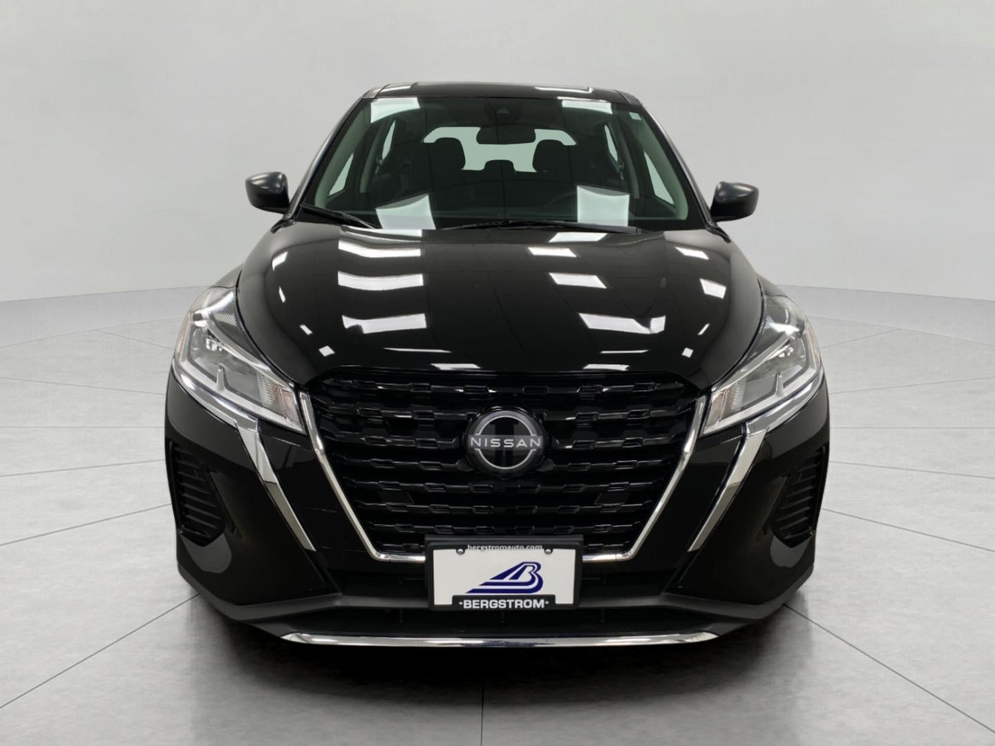 2023 Nissan Kicks S FWD