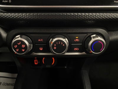 2024 Nissan Kicks S FWD