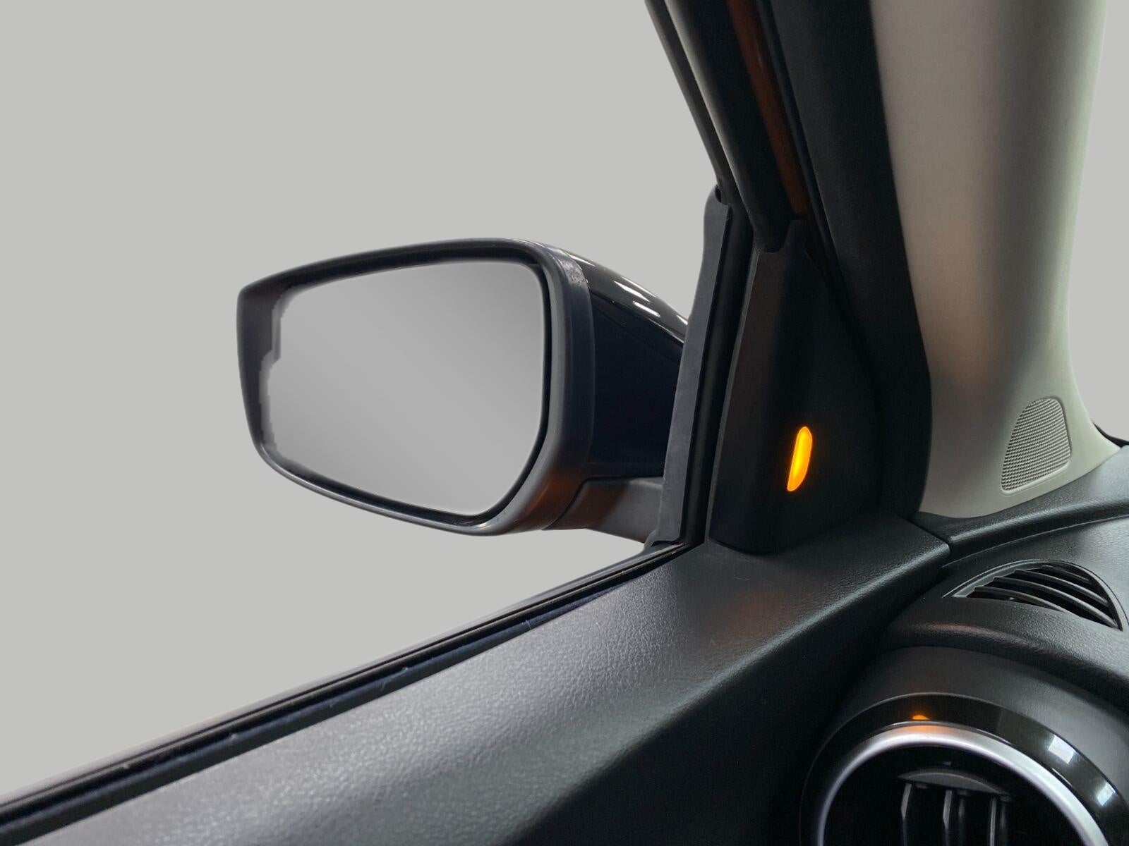 2021 Nissan Kicks SV FWD