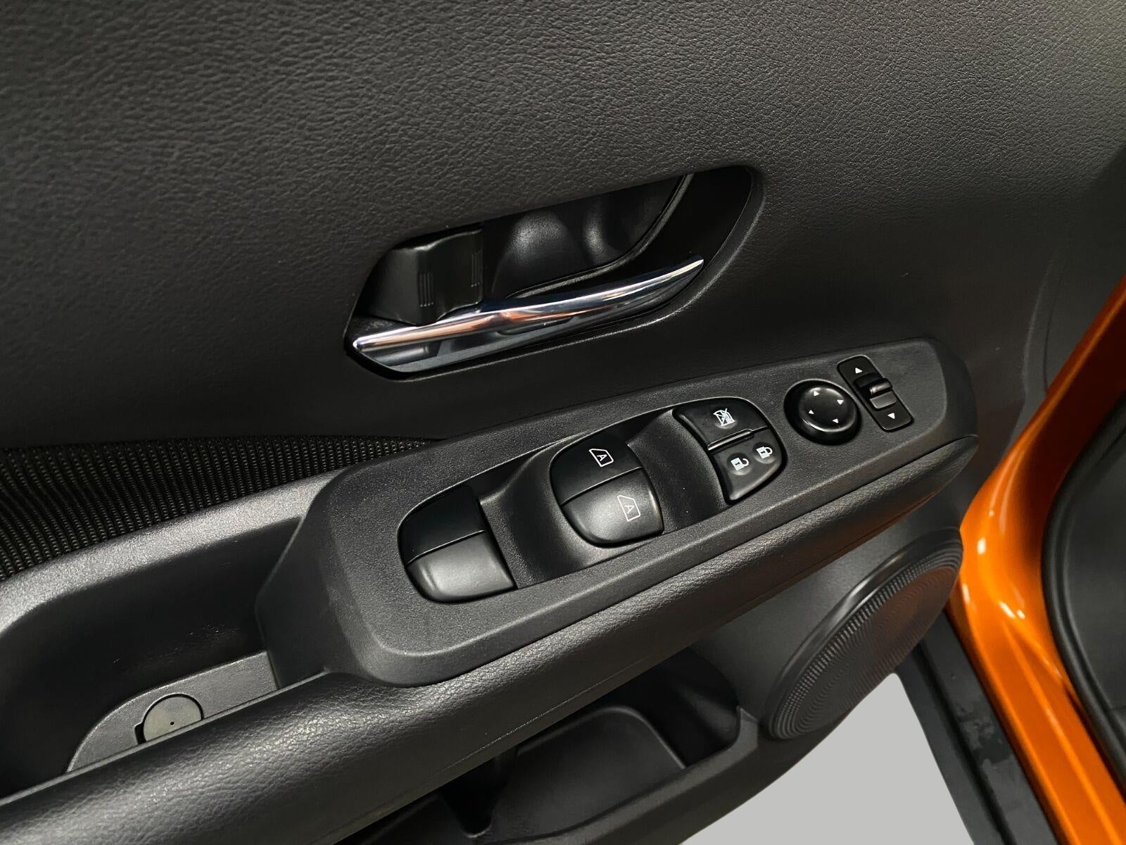 2021 Nissan Kicks SV FWD