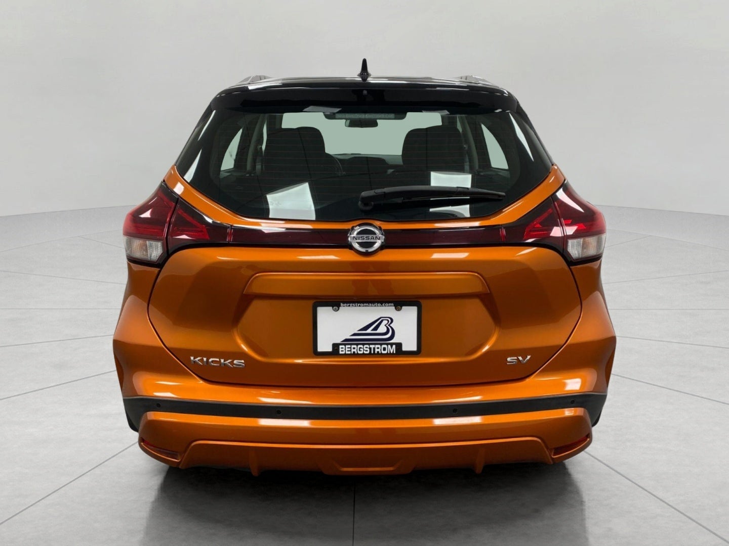 2021 Nissan Kicks SV FWD