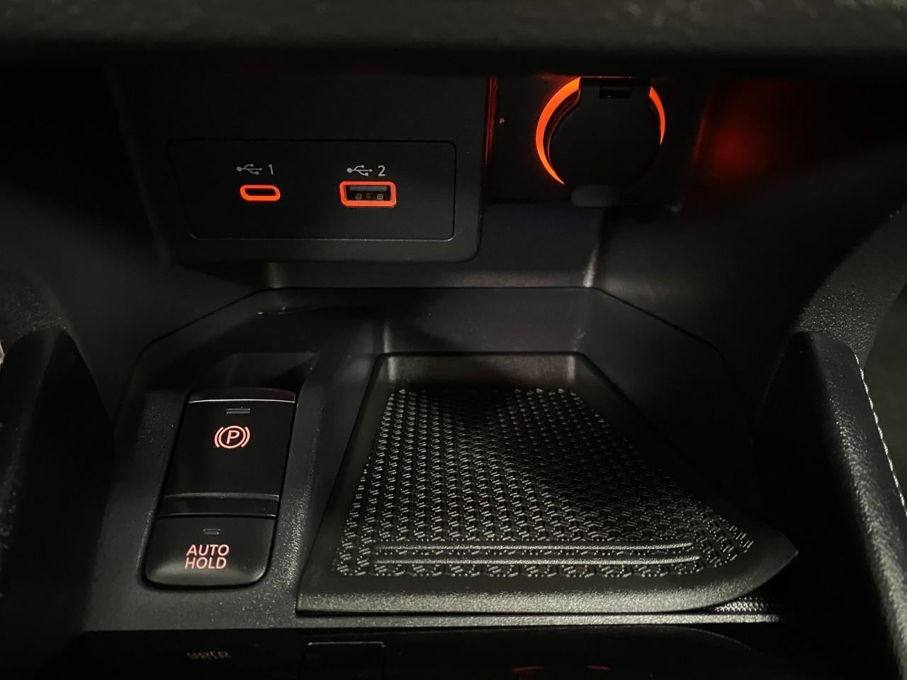 2024 Nissan Kicks SR FWD